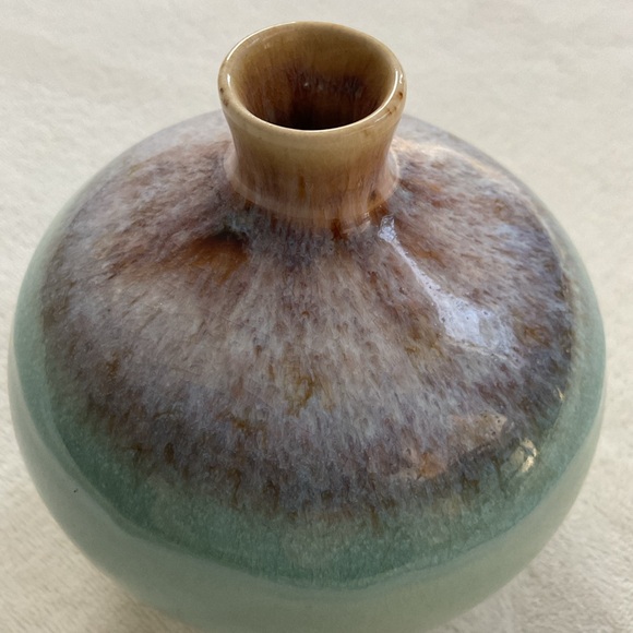 Vintage Thai Studio Pottery Vase | Celadon Glaze | Seafoam Green | 5” - Picture 4 of 11